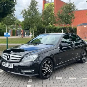 2012 Mercedes C220 CDI BlueEFFICIENCY AMG Sport Plus 4-door saloon diesel auto - Image 2