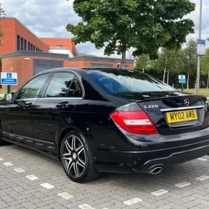 2012 Mercedes C220 CDI BlueEFFICIENCY AMG Sport Plus 4-door saloon diesel auto - Image 4