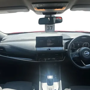 2023 Nissan Qashqai 1.3 Dig-T Hybrid with N-Connecta Features - Image 4
