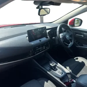 2023 Nissan Qashqai 1.3 Dig-T Hybrid with N-Connecta Features - Image 5