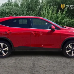 2023 Nissan Qashqai 1.3 Dig-T Hybrid with N-Connecta Features - Image 8