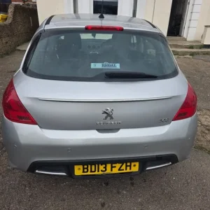 Peugeot 308 hatchback 2013 manual 1598cc 5-door - Image 3