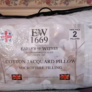 Twin pack of brand new microfibre bed pillows