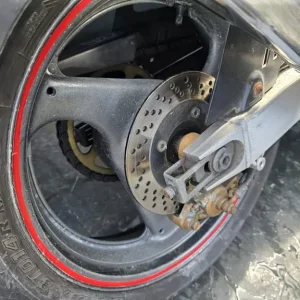 Suzuki GSXR 400 1992 Project Bike - Image 8