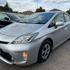2012 Toyota Prius 1.8 Hybrid Hatchback - Image 2