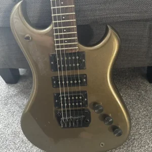 Westone Spectrum GT Guitar - Image 2