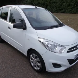 2012 Hyundai i10 1.2 Classic Euro 5 5-door hatchback petrol manual - Image 2