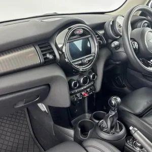 2020 MINI Hatch 2.0 Cooper S Exclusive II 3dr Auto Petrol Hatchback Hatchback Petrol Automatic - Image 7