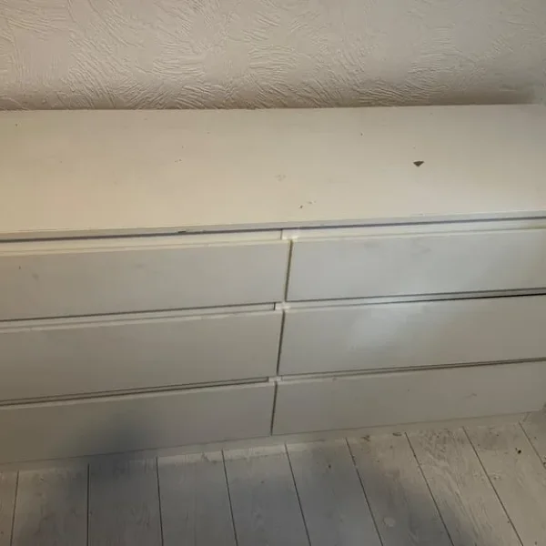 White 6-Drawer Chest