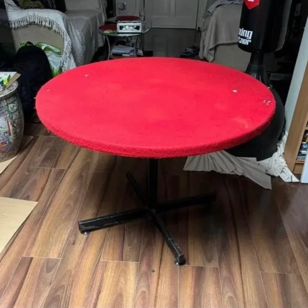 Tables (7 Available Red & Green)