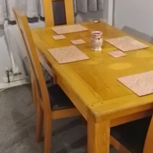 Solid dining table and chairs - Image 2