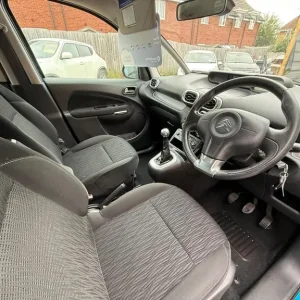2011 Citroen C3 Picasso 1.6 VTi Exclusive Euro 5 5-door MPV Petrol Manual - Image 3