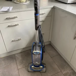 Shark Corded Vacuum with Powered Lift Away - Image 2