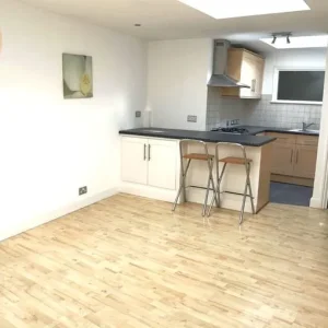 1 bedroom flat in Haydons Road, Bathgate, West Lothian