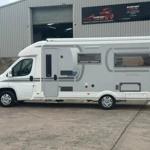 2015 Peugeot Boxer Auto-Sleeper Broadway EL 2-Berth Luxury Motorhome - Image 4