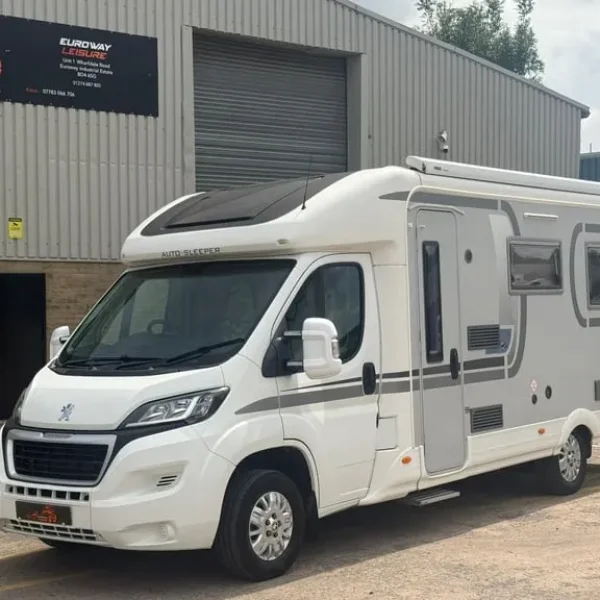 2015 Peugeot Boxer Auto-Sleeper Broadway EL 2-Berth Luxury Motorhome