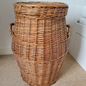 Wicker laundry basket - Image 2
