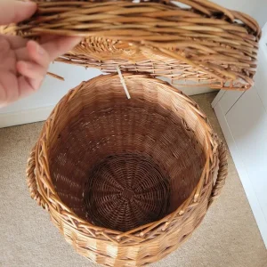Wicker laundry basket - Image 6