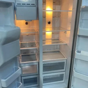 Samsung Grey American Double Door Fridge Freezer with Water and Icemaker - Image 7