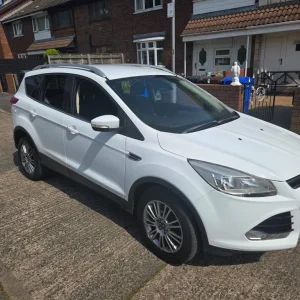Ford Kuga Hatchback 2013 Manual 1997cc 5-door - Image 2