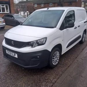 2021 Peugeot Partner BLUEHDI PROFESSIONAL L1 AC EURO 6 Box Van Diesel Manual - Image 3