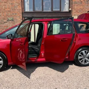 2016 Citroen C4 Grand Picasso 1.6 BlueHDI 5-seater MPV - Image 2