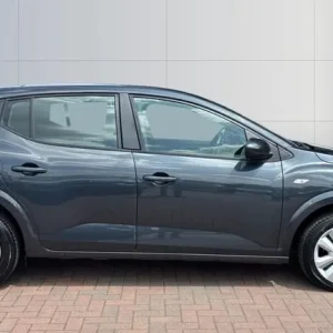2022 Dacia Sandero 1.0 TCe Comfort 5-door Petrol Hatchback - Image 5