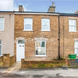 1 bedroom in Albert Road North