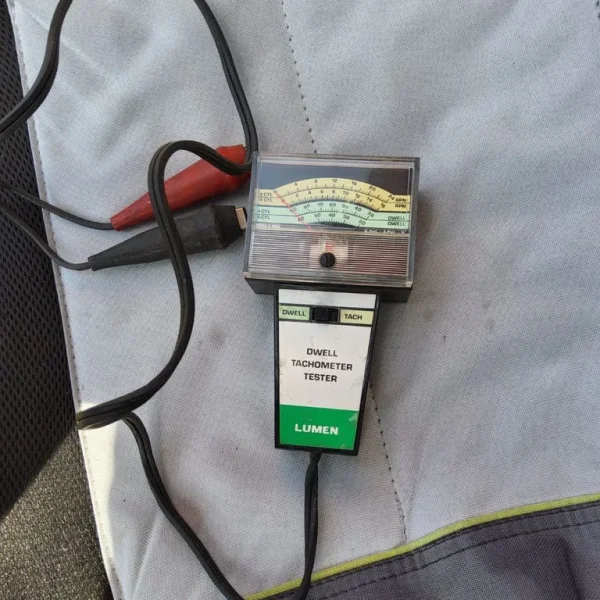 Dwell tachometer