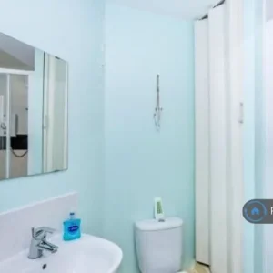 2 bedroom ground floor flat in Principal Court, west-kirby, Grange Road - Image 7