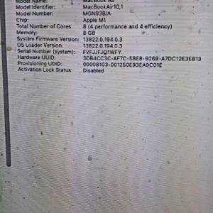 MacBook Air M1 2020 with broken screen and HDMI adapter - Image 3