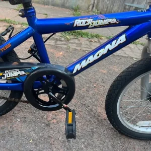 16-inch Magna Rock Jumper BMX bike - Image 2
