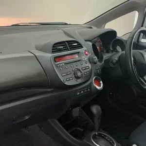 2015 Honda Jazz 1.4 i-VTEC EX Hatchback - Image 2