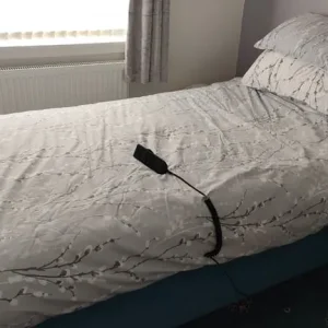 Electric bed - Image 2
