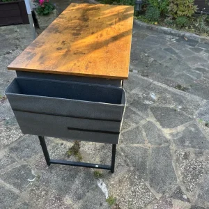Wooden desk table with storage compartment - Image 3