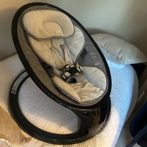 Baby swing chair - Image 2