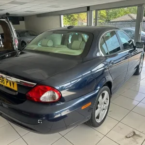 2009 Jaguar X-Type 2.2d Sovereign 4dr Diesel Manual - Image 4