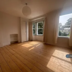 2 bedroom Victorian terrace in Hertford Street - Image 2
