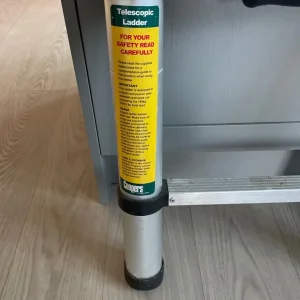 Coopers telescopic ladder - Image 2
