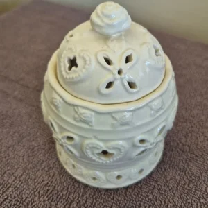 French Farmhouse Shabby Chic Ceramic Pot - Image 2