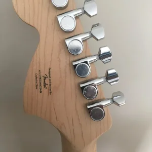 Squier by Fender Stratocaster electric guitar - Image 7