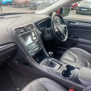 2019 Ford Mondeo Titanium EcoBlue Hatchback Diesel Manual - Image 4
