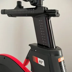 Life Fitness IC7 Indoor Exercise Bike - Image 3