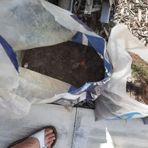 Soil and grass mix with hard cores - Image 2