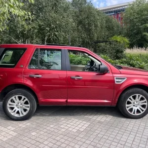2010 Land Rover Freelander 2.2 Td4 HSE 5dr Auto Estate Diesel - Image 3