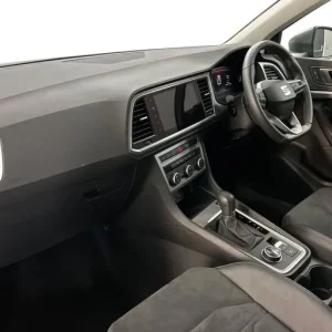 2024 SEAT Ateca 1.5 TSI EVO FR 5-door DSG Hatchback - Image 2