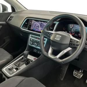 2024 SEAT Ateca 1.5 TSI EVO FR 5-door DSG Hatchback - Image 6