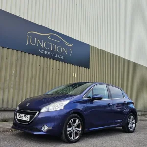 2013 Peugeot 208 1.2 VTi Allure Euro 5 5-door hatchback petrol manual - Image 7