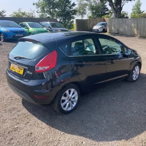2009 Ford Fiesta 1.25 Zetec 5-door hatchback manual - Image 4