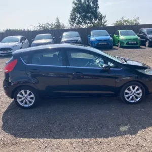 2009 Ford Fiesta 1.25 Zetec 5-door hatchback manual - Image 6
